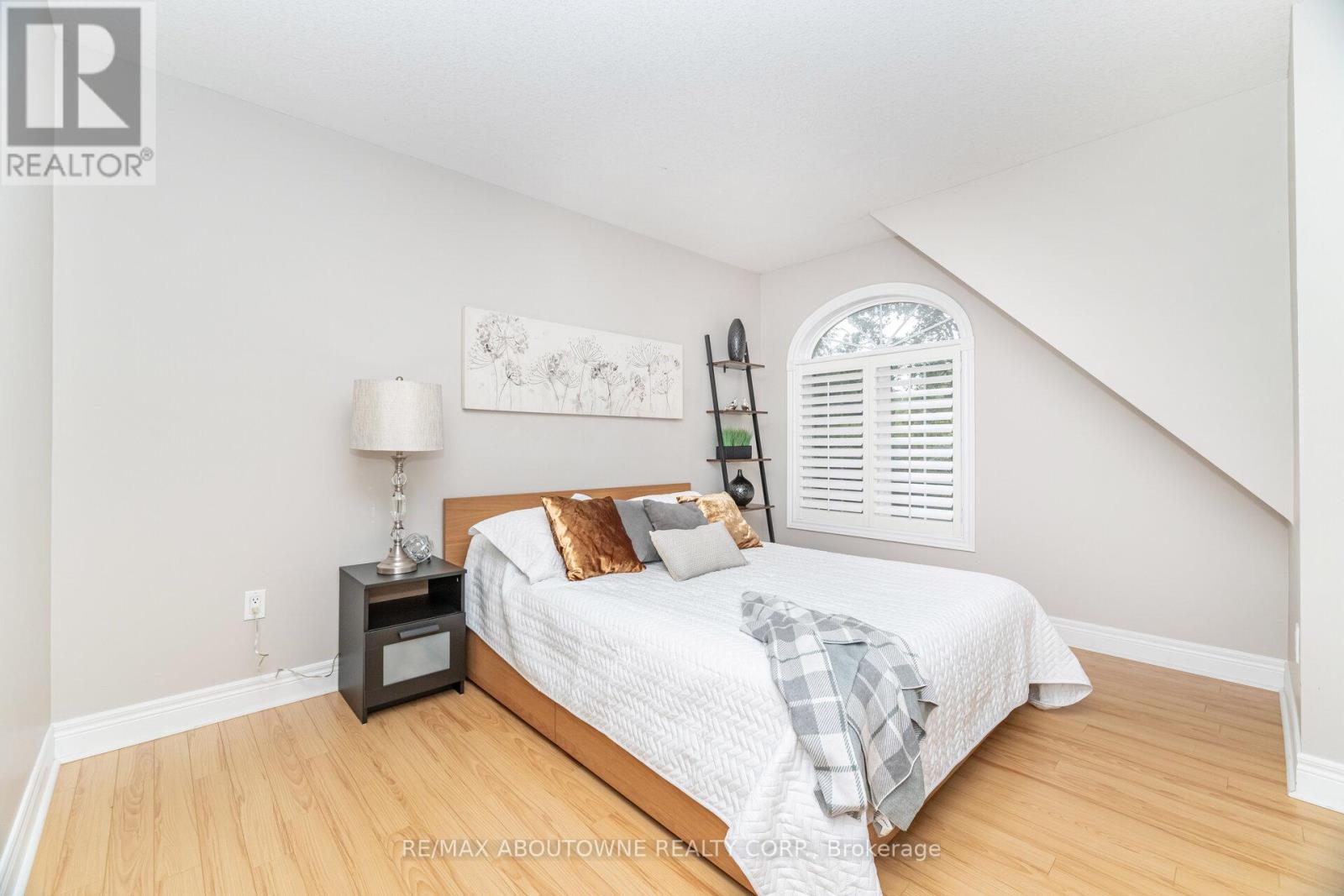 1 - 540 Guelph Line, Burlington, Ontario  L7R 3M4 - Photo 16 - W12478876