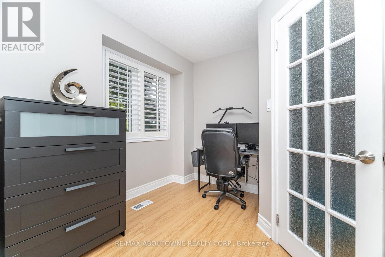 1 - 540 Guelph Line, Burlington, Ontario  L7R 3M4 - Photo 19 - W12478876