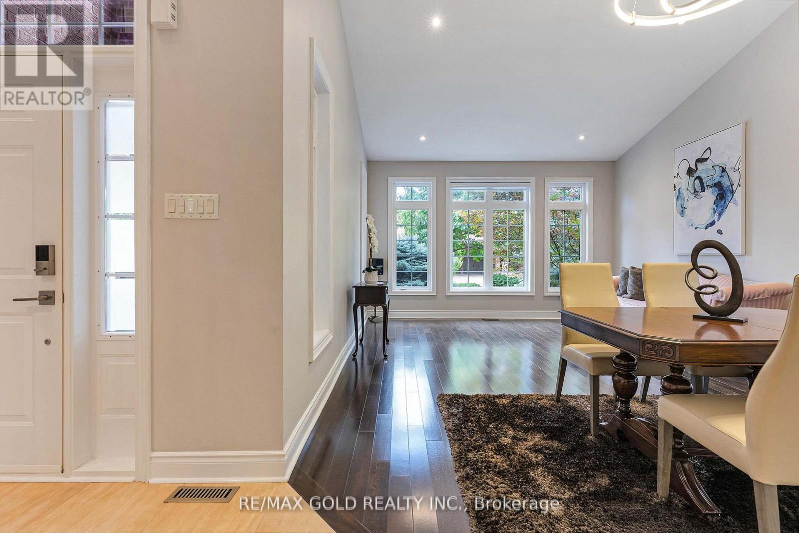 1593 Hallstone Road, Brampton, Ontario  L6Y 5K8 - Photo 10 - W12478892