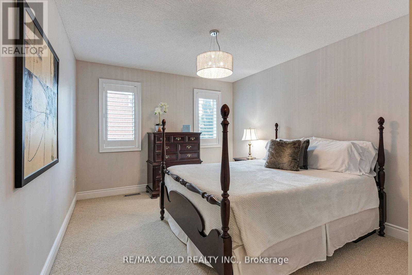 1593 Hallstone Road, Brampton, Ontario  L6Y 5K8 - Photo 29 - W12478892