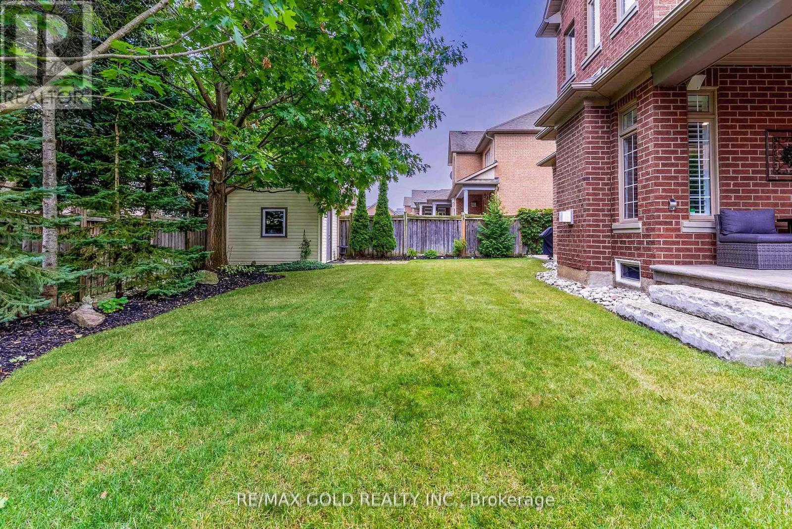 1593 Hallstone Road, Brampton, Ontario  L6Y 5K8 - Photo 37 - W12478892