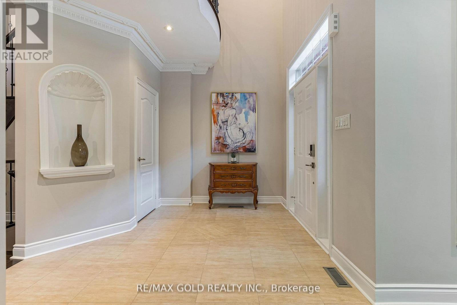 1593 Hallstone Road, Brampton, Ontario  L6Y 5K8 - Photo 8 - W12478892