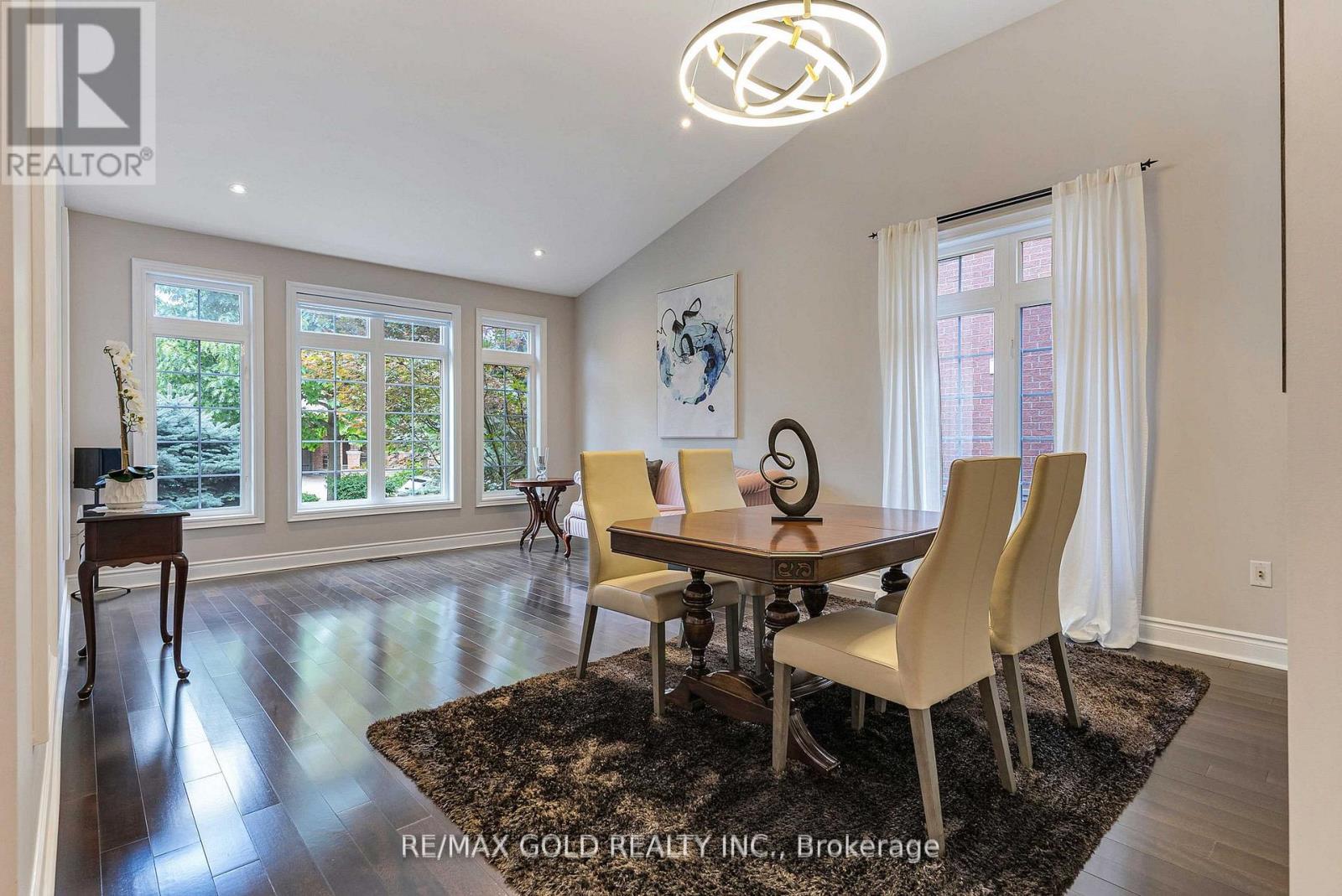 1593 Hallstone Road, Brampton, Ontario  L6Y 5K8 - Photo 9 - W12478892