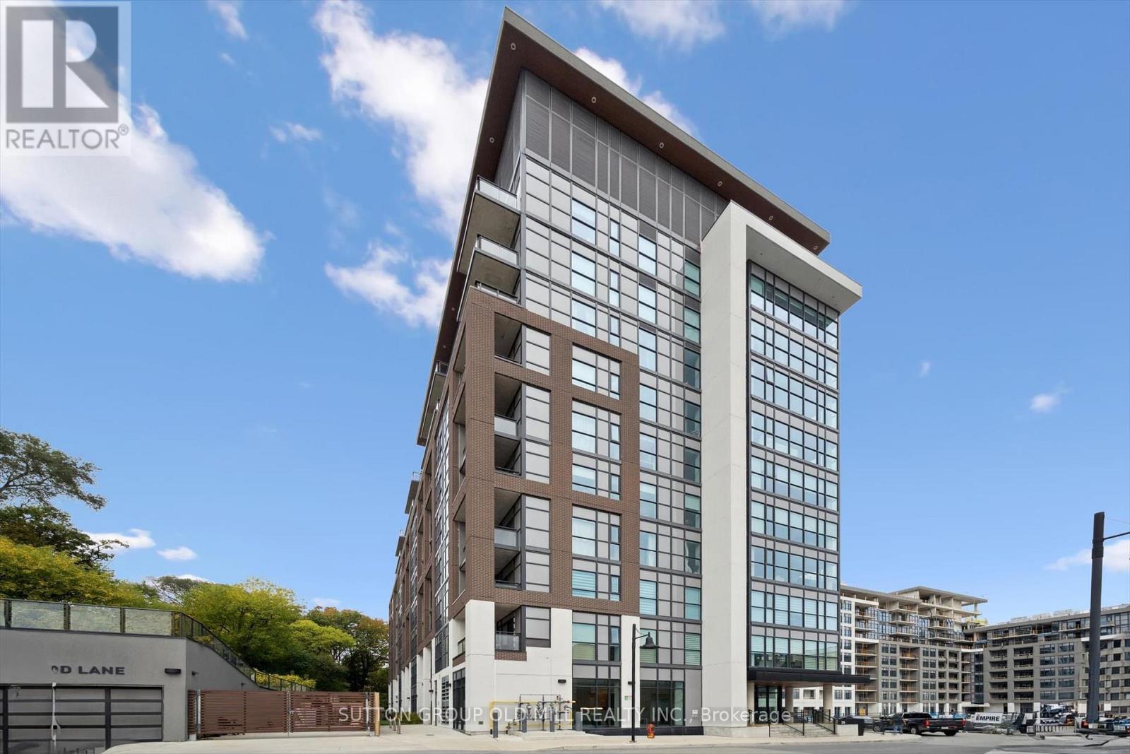 101 - 25 Neighbourhood Lane, Toronto, Ontario  M6P 1Z9 - Photo 3 - W12478900