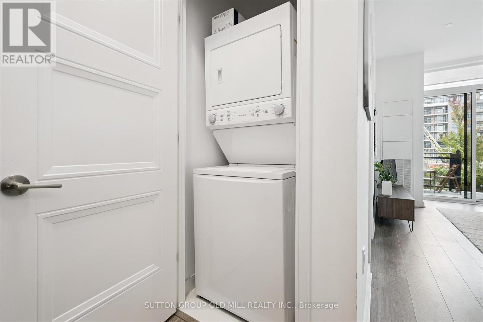 101 - 25 Neighbourhood Lane, Toronto, Ontario  M6P 1Z9 - Photo 31 - W12478900