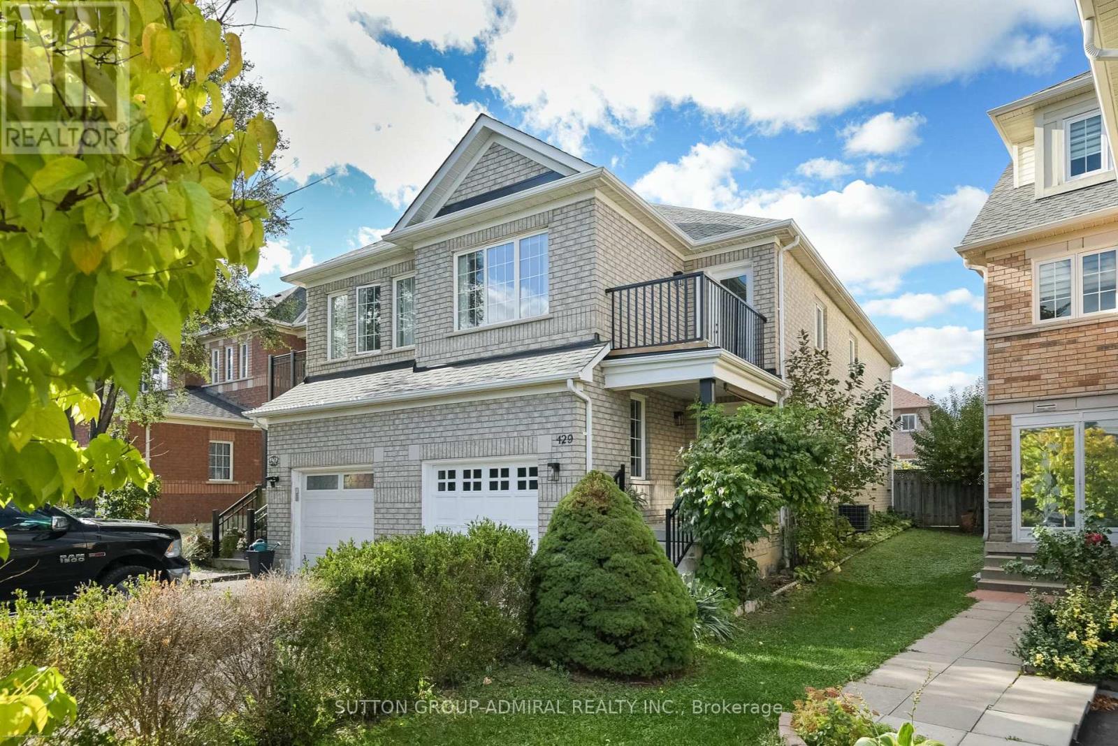 429 STONETREE COURT, Mississauga, Ontario