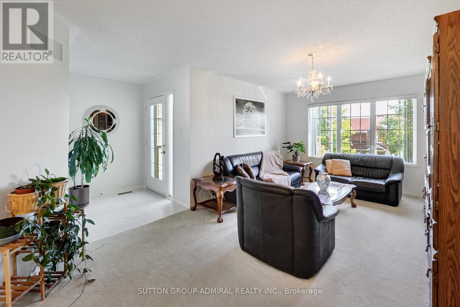 429 Stonetree Court, Mississauga, Ontario  L5H 4H3 - Photo 18 - W12478912