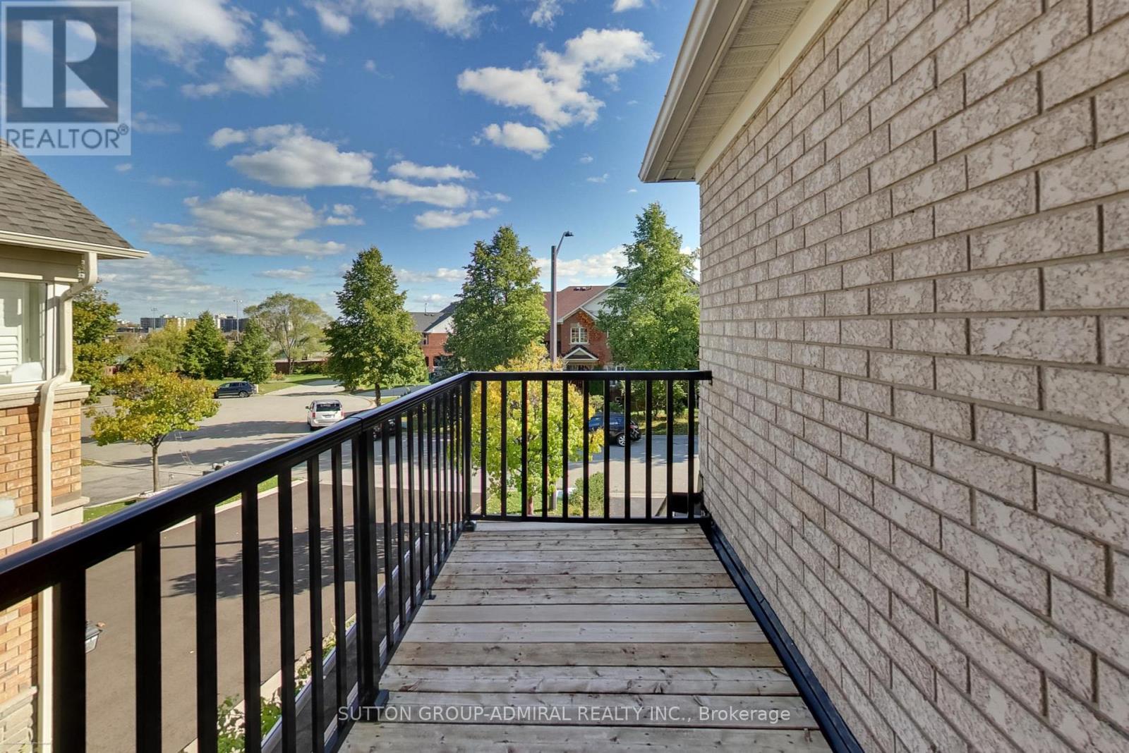 429 Stonetree Court, Mississauga, Ontario  L5H 4H3 - Photo 23 - W12478912
