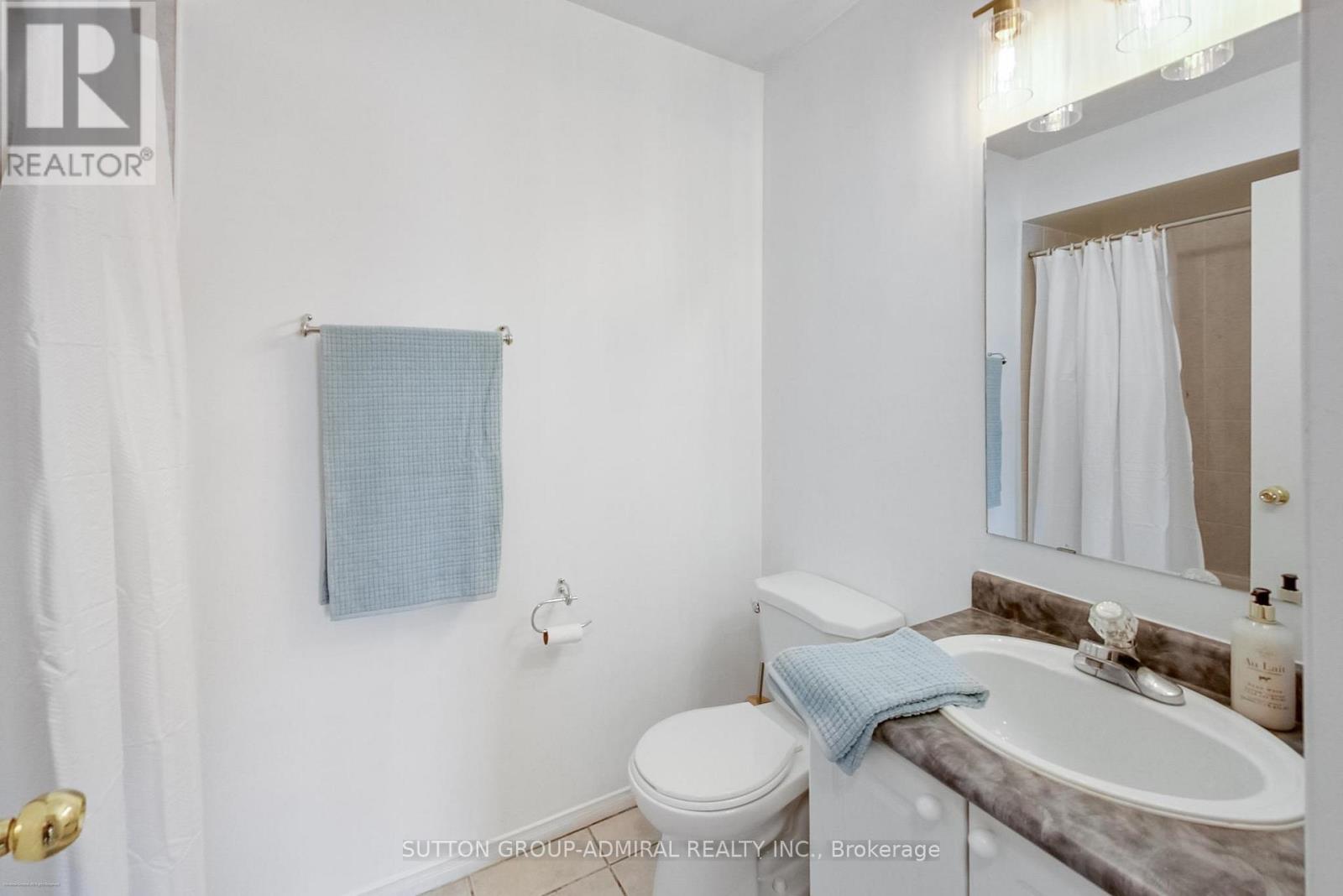 429 Stonetree Court, Mississauga, Ontario  L5H 4H3 - Photo 26 - W12478912