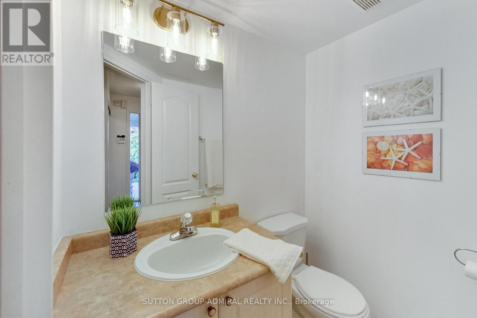 429 Stonetree Court, Mississauga, Ontario  L5H 4H3 - Photo 7 - W12478912