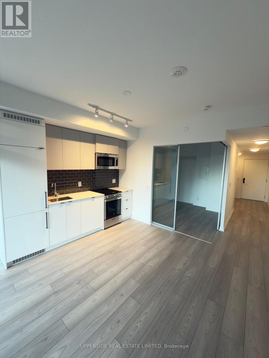305 - 285 Dufferin Street, Toronto, Ontario  M6K 0J2 - Photo 3 - W12478915