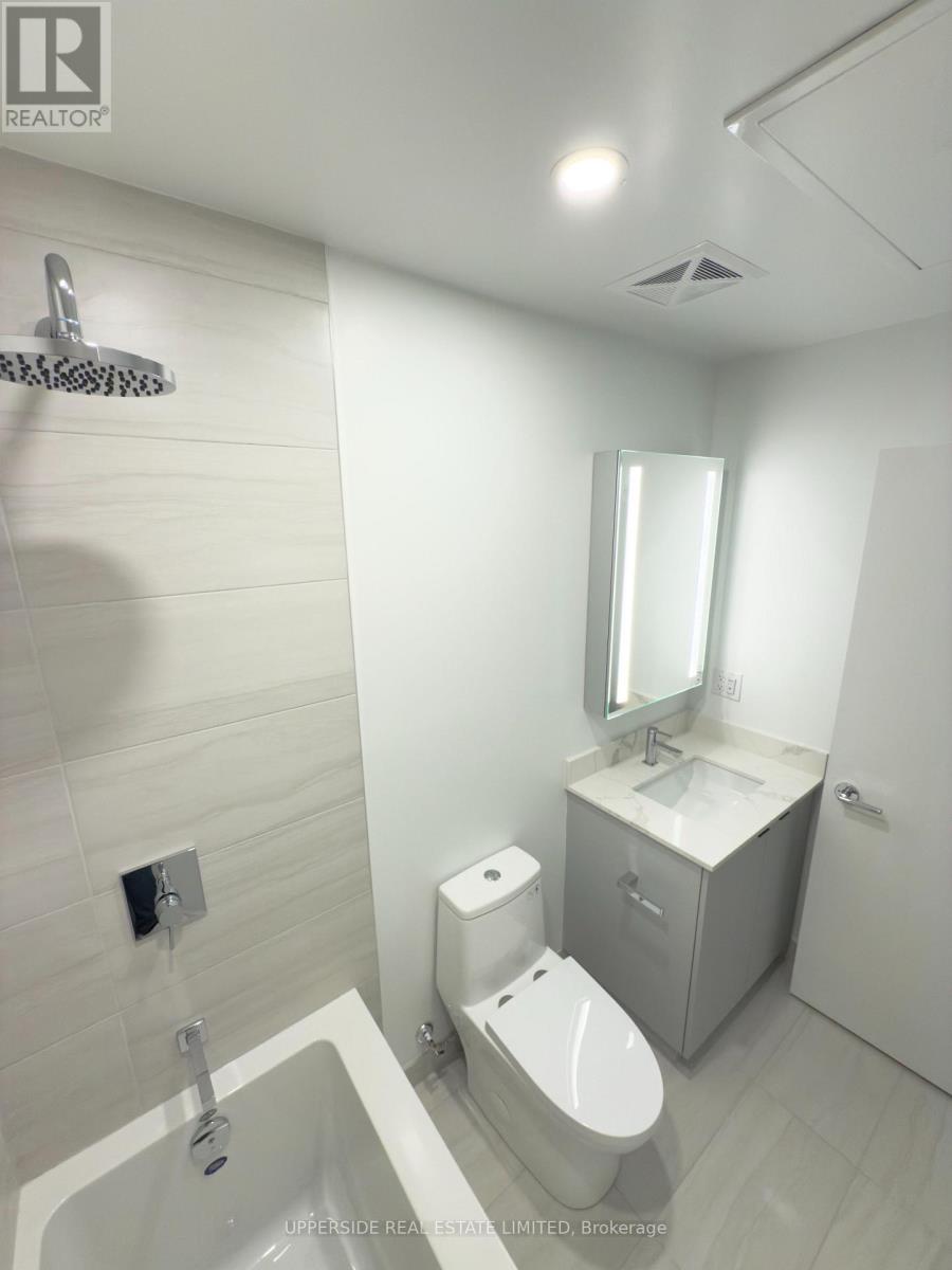 305 - 285 Dufferin Street, Toronto, Ontario  M6K 0J2 - Photo 5 - W12478915