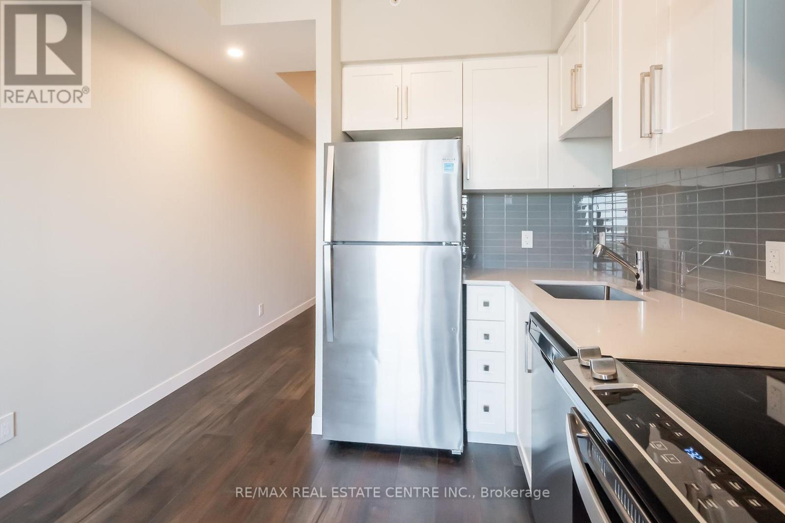 1503 - 15 Queen Street S, Hamilton, Ontario  L8P 3R6 - Photo 13 - X12478856