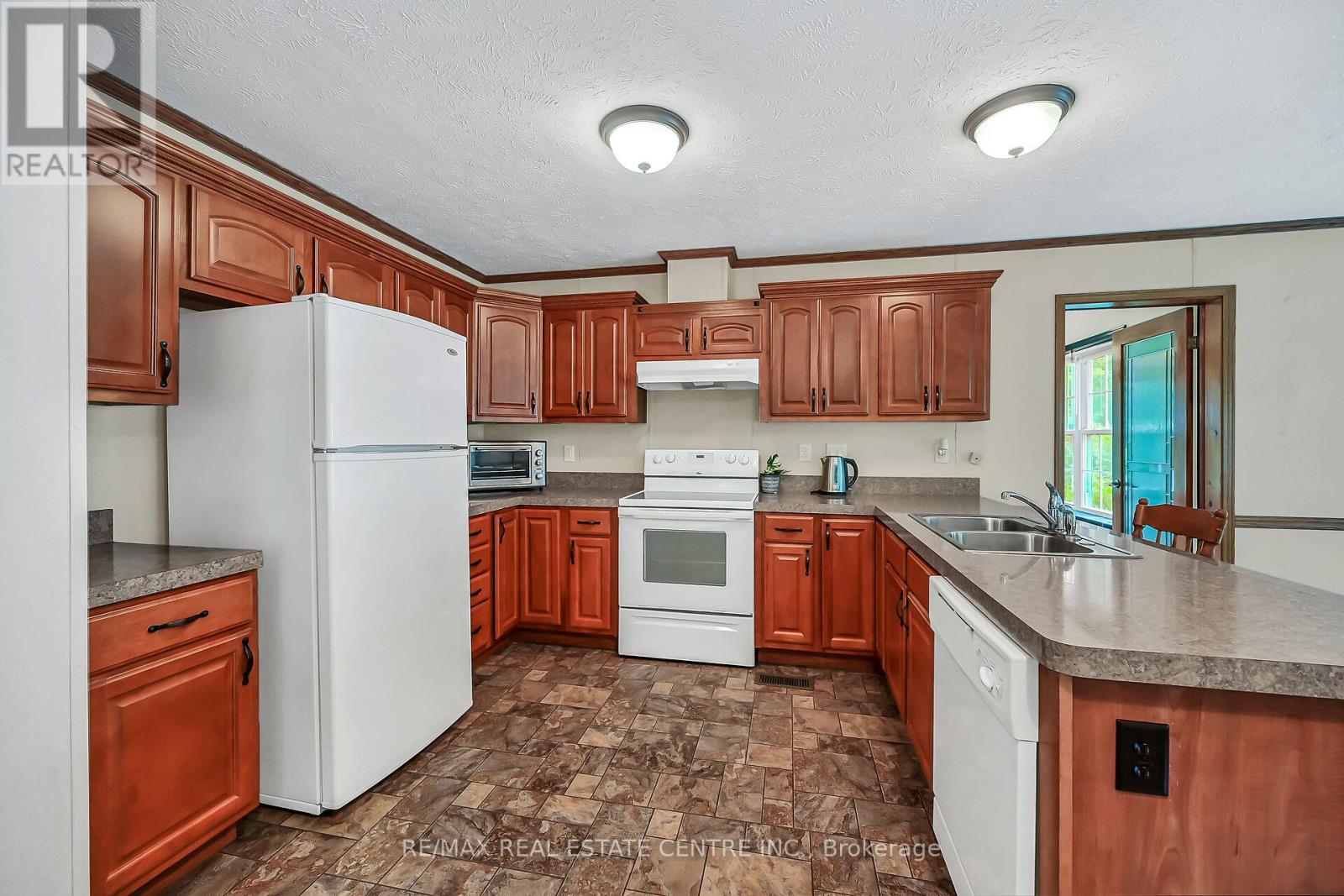 29 Courish Lane, Haldimand, Ontario  N0A 1E0 - Photo 10 - X12478879