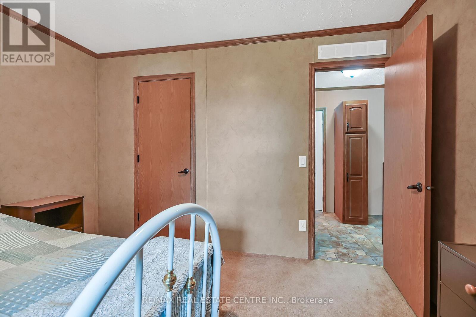 29 Courish Lane, Haldimand, Ontario  N0A 1E0 - Photo 25 - X12478879