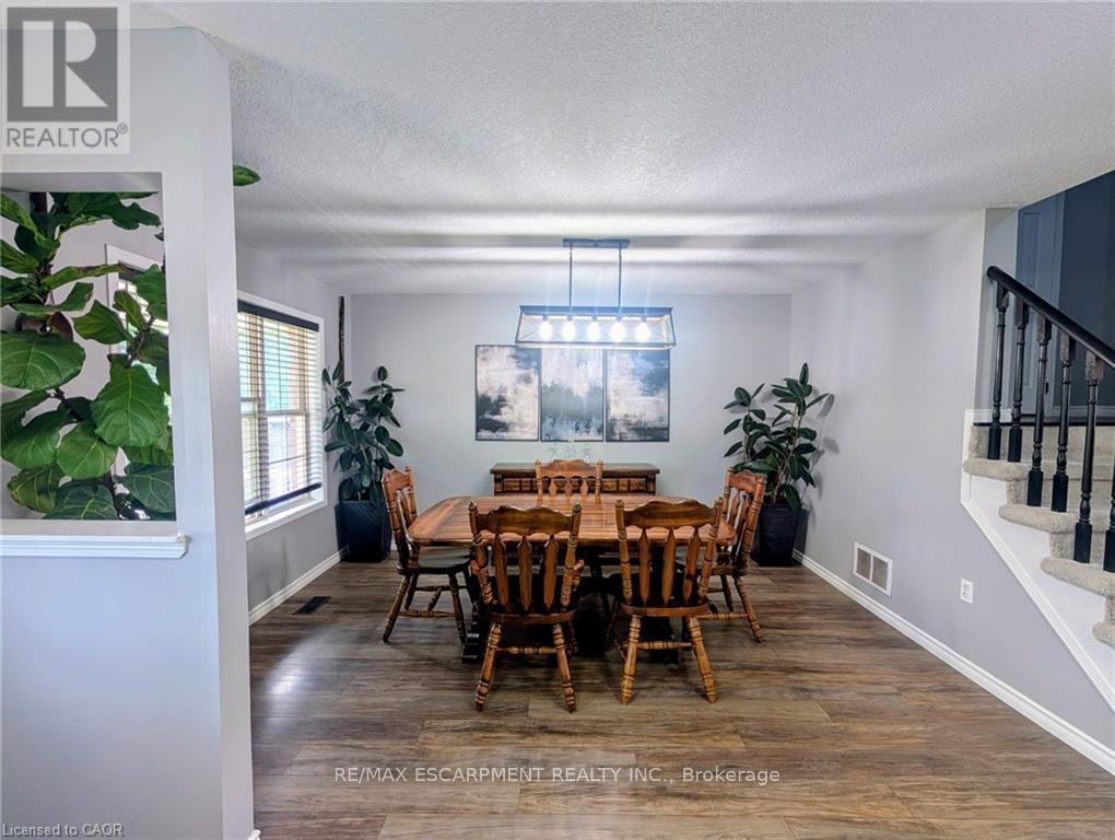 5 Mavin Street, Brantford, Ontario  N3T 6N1 - Photo 10 - X12478890