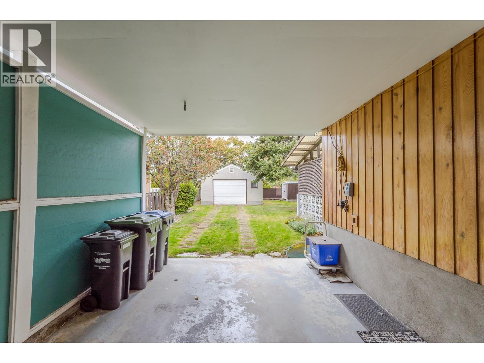 793 Maccleave Avenue, Penticton, British Columbia  V2A 3C4 - Photo 34 - 10366604
