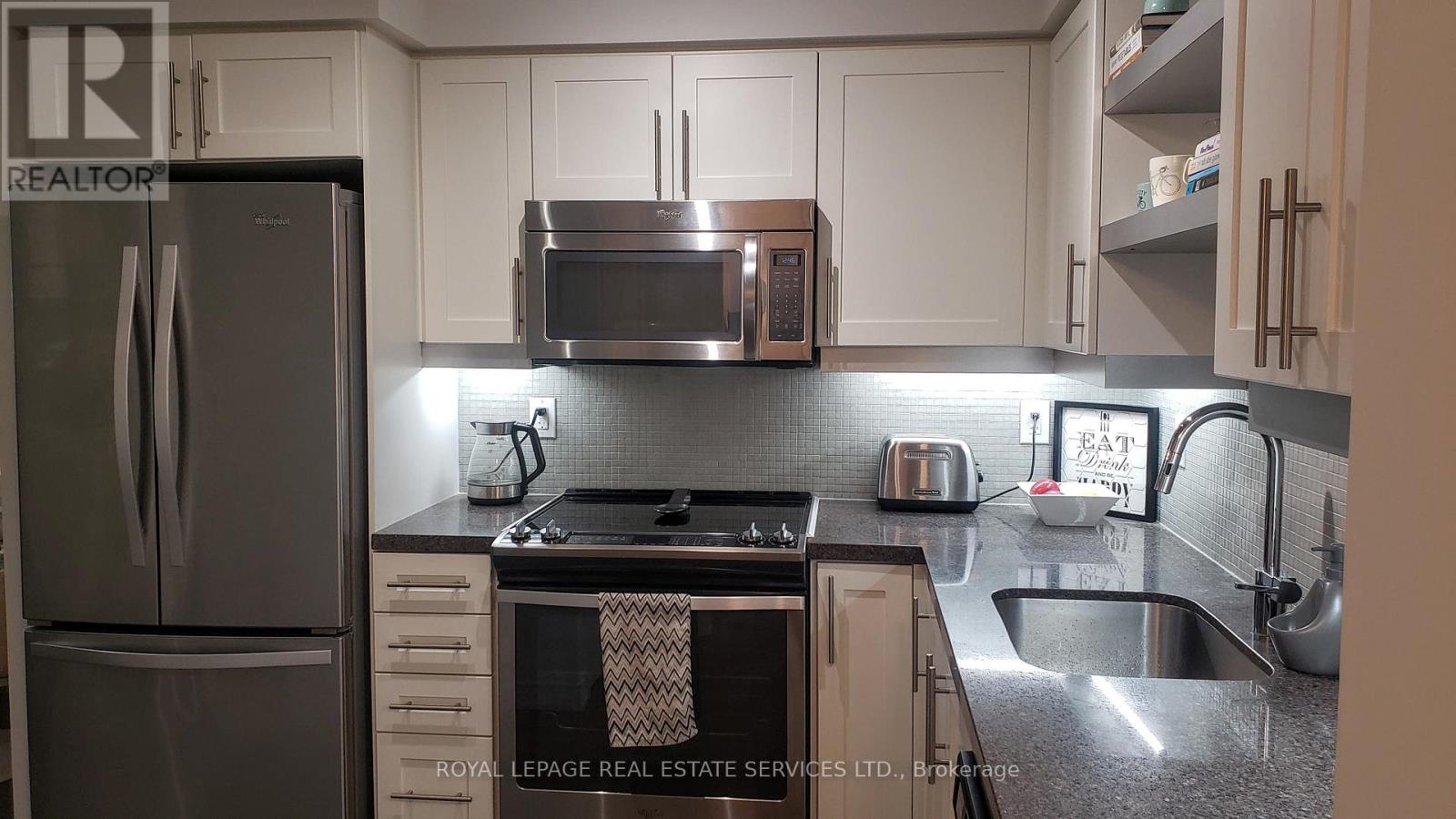 601 - 525 Adelaide Street W, Toronto, Ontario  M5V 0N7 - Photo 6 - C12478946