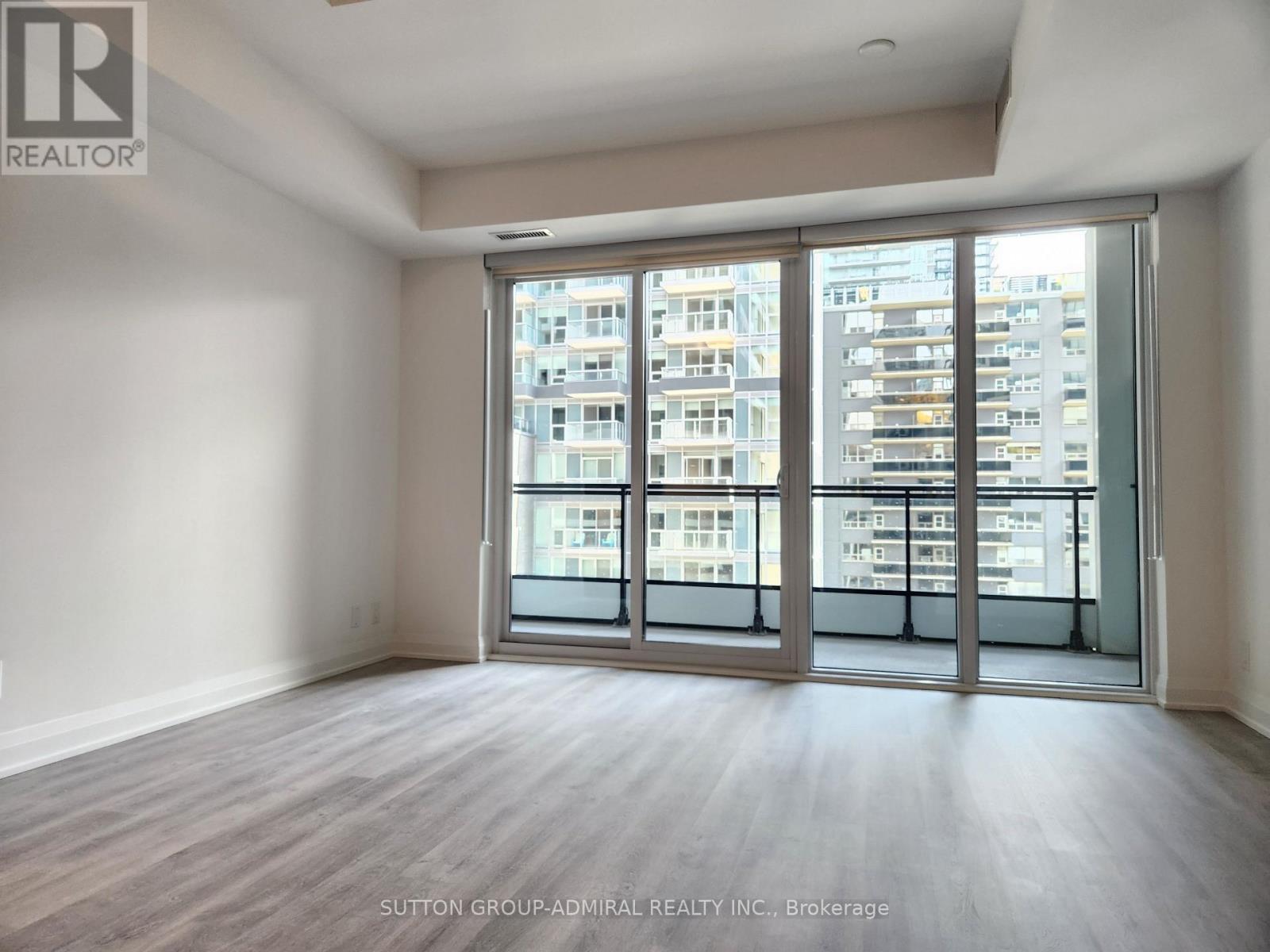 319 - 65 BROADWAY AVENUE, Toronto, Ontario
