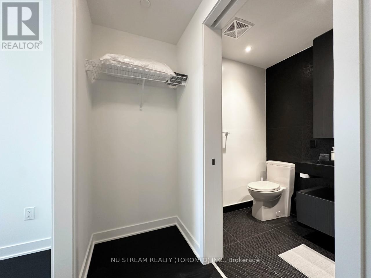 2012 - 11 Yorkville Avenue, Toronto, Ontario  M4W 0B7 - Photo 11 - C12478998