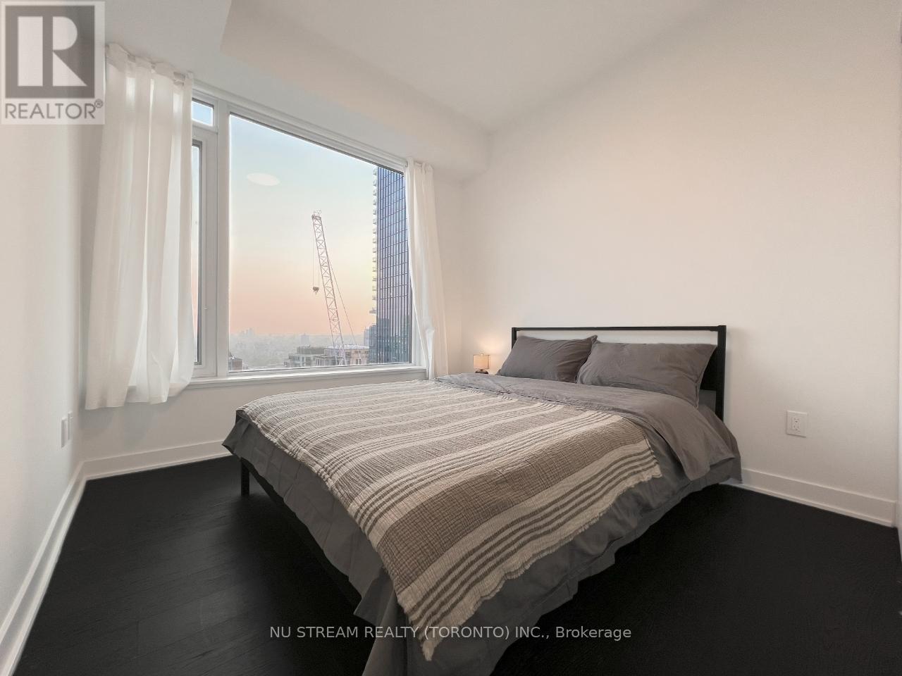2012 - 11 Yorkville Avenue, Toronto, Ontario  M4W 0B7 - Photo 16 - C12478998