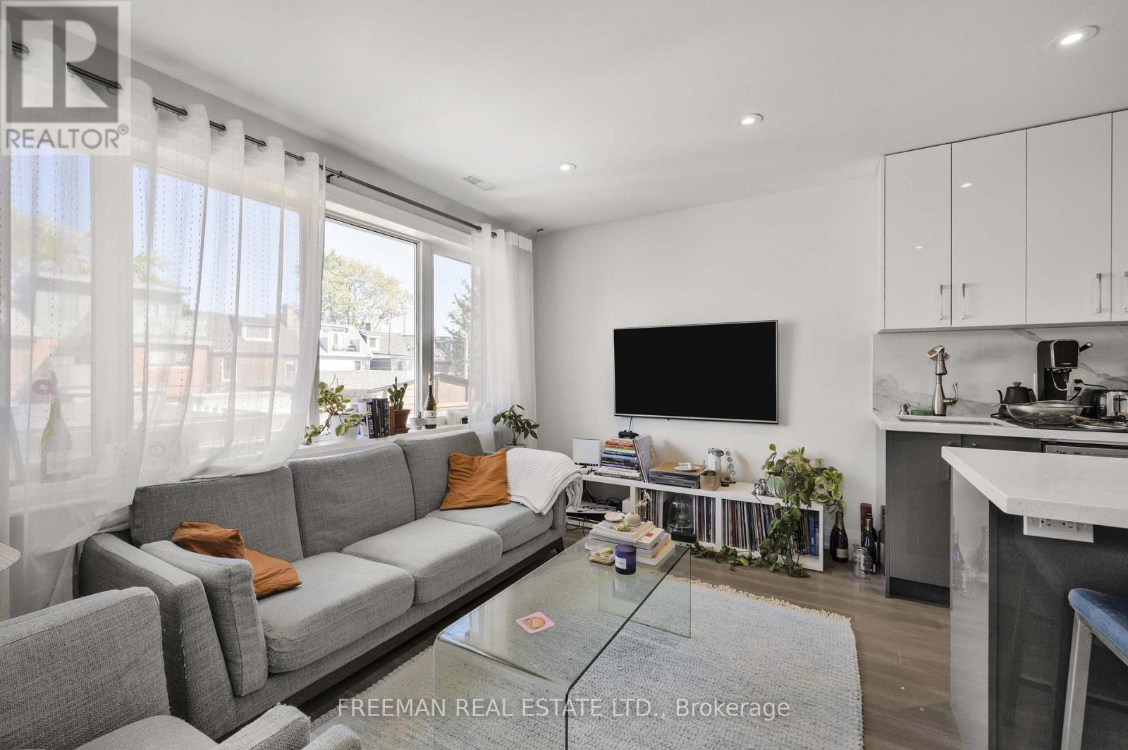 49 Beatrice Street, Toronto, Ontario  M6J 2T2 - Photo 15 - C12479017