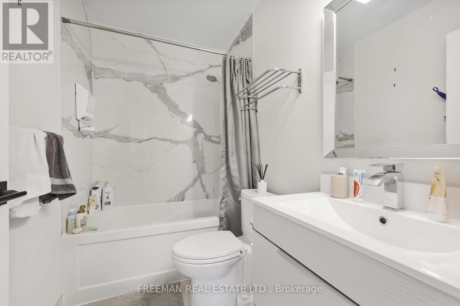 49 Beatrice Street, Toronto, Ontario  M6J 2T2 - Photo 9 - C12479017