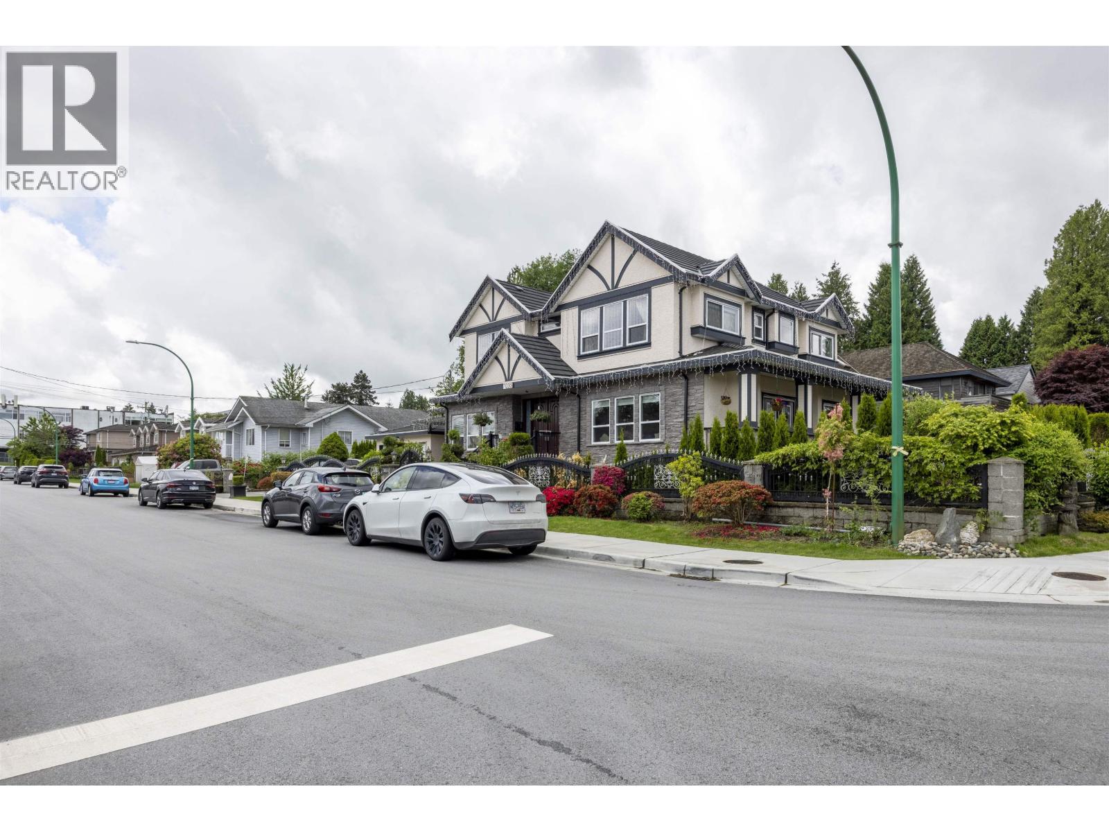 7035 6th Street, Burnaby, British Columbia  V5E 3T4 - Photo 3 - R3007026