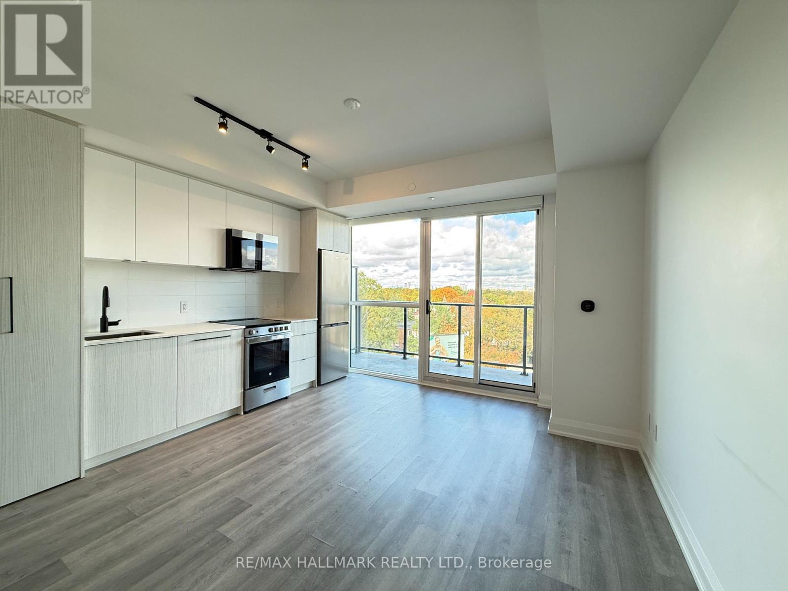 606 - 2369 Danforth Avenue, Toronto, Ontario  M4C 0B1 - Photo 2 - E12478934