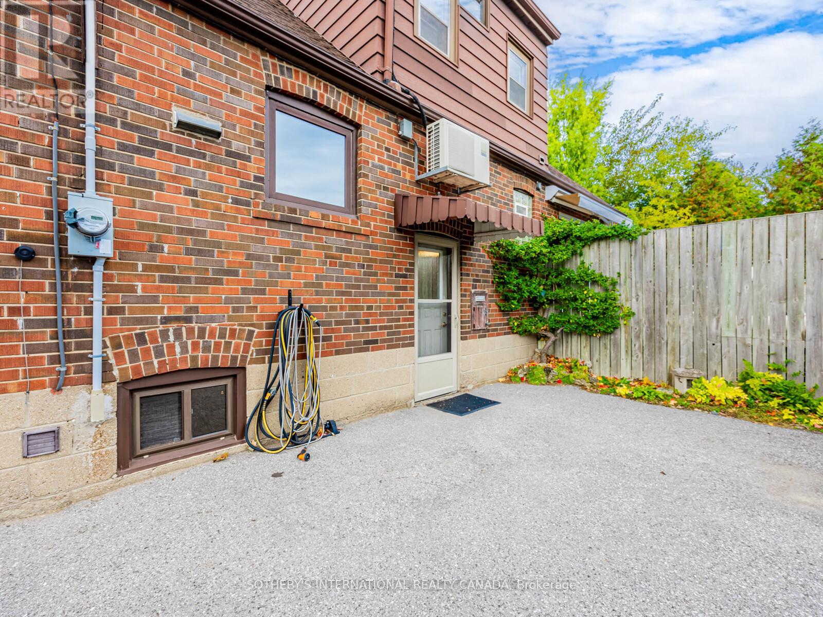 21 Tripp Crescent, Toronto, Ontario  M1P 1B4 - Photo 37 - E12479007