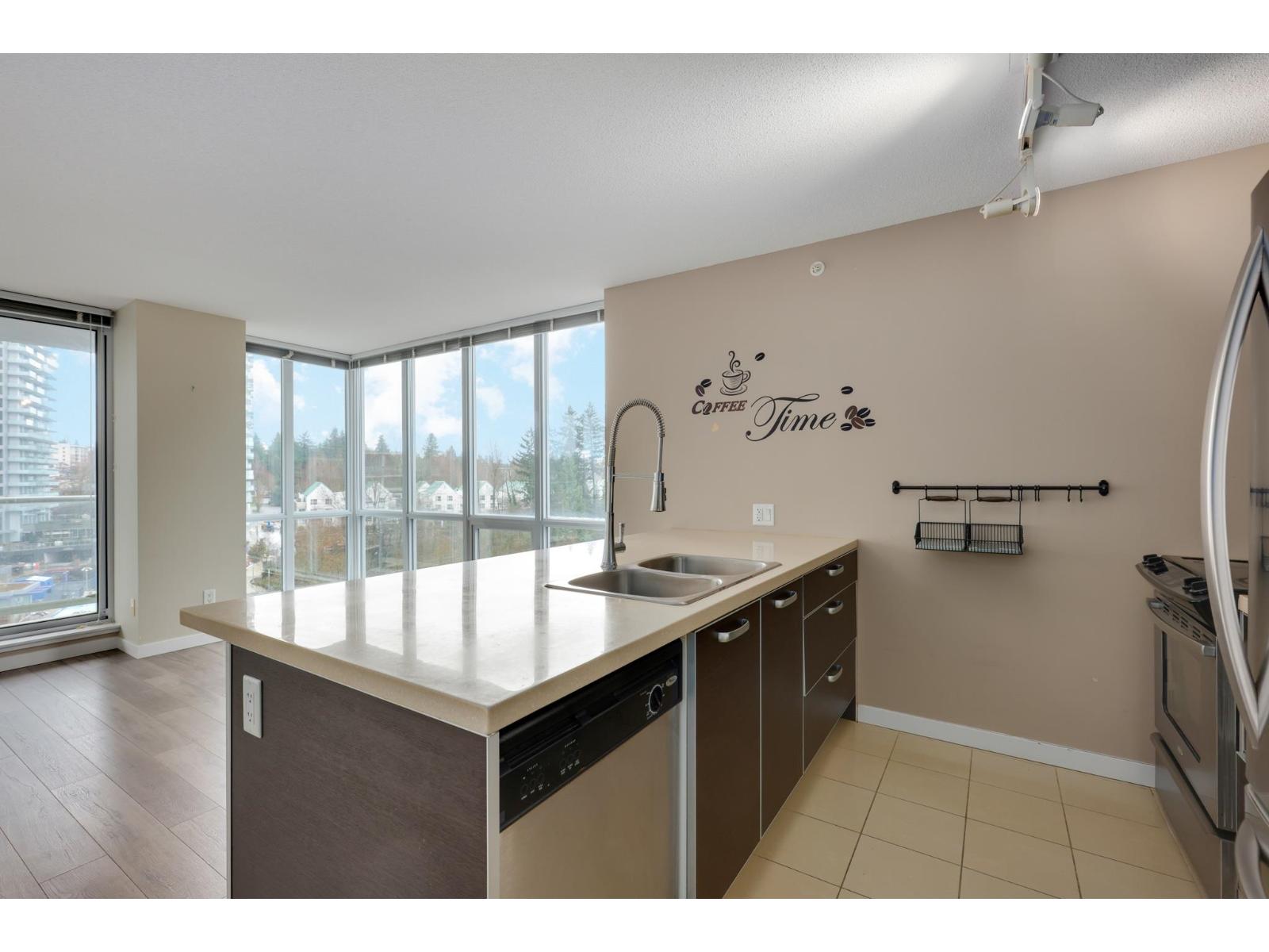 604 9981 Whalley Boulevard, Surrey, British Columbia  V3T 0G6 - Photo 3 - R3061205