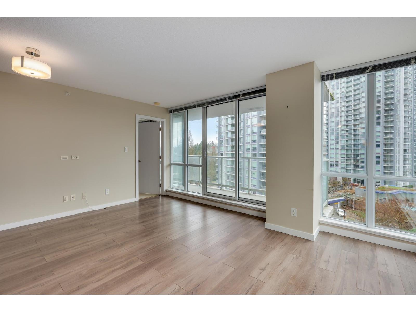 604 9981 Whalley Boulevard, Surrey, British Columbia  V3T 0G6 - Photo 6 - R3061205