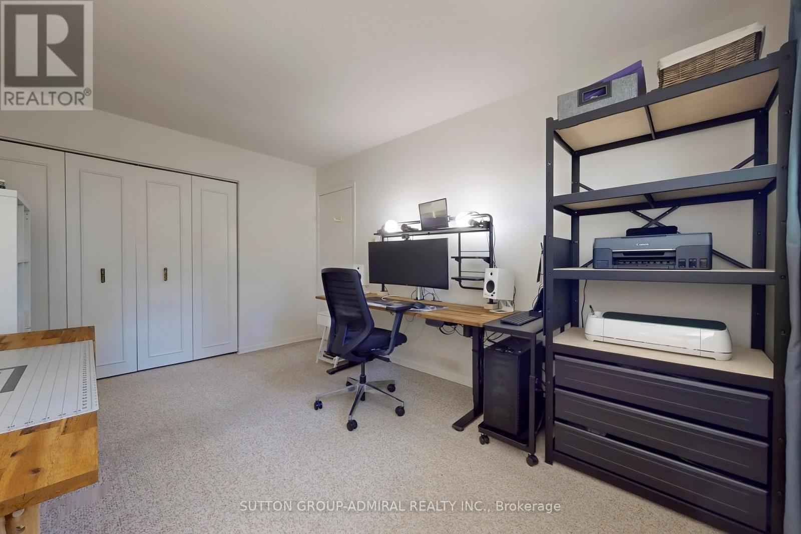 46 Merrylynn Drive, Richmond Hill, Ontario  L4C 5A9 - Photo 18 - N12478940