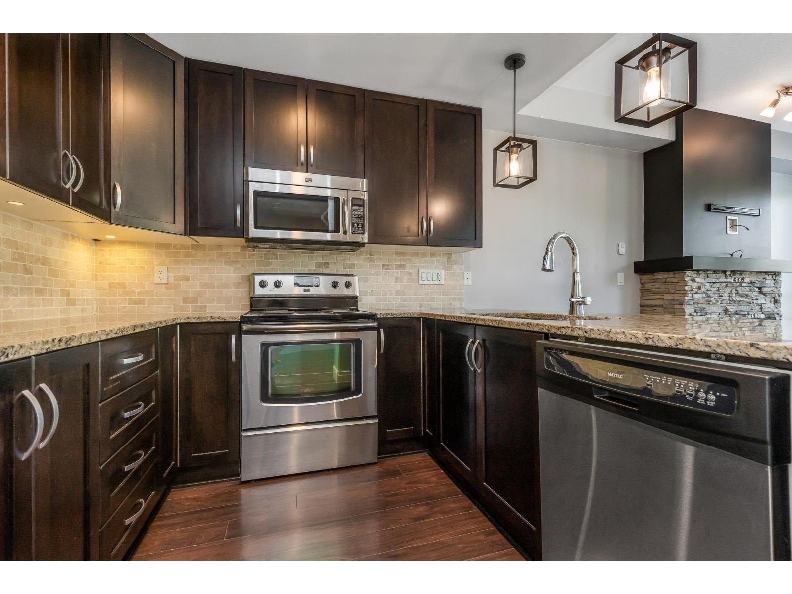 210 3192 Gladwin Road, Abbotsford, British Columbia  V2T 6M9 - Photo 8 - R3061069