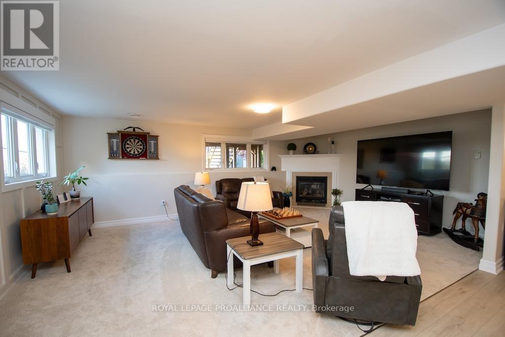 1445 Ireland Drive, Peterborough (Monaghan Ward 2), Ontario  K9K 0A4 - Photo 35 - X12478402