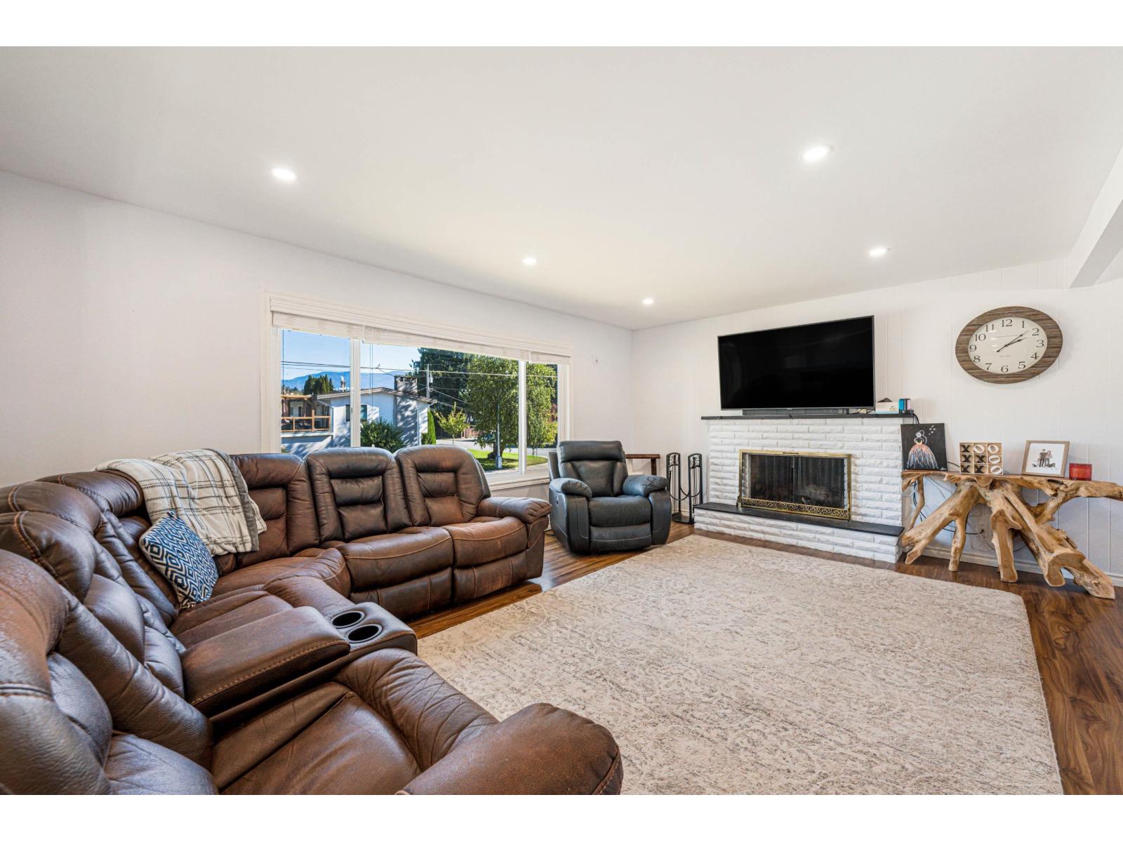 10107 Shamrock Drive, Fairfield Island, Chilliwack, British Columbia  V2P 5L3 - Photo 5 - R3057307