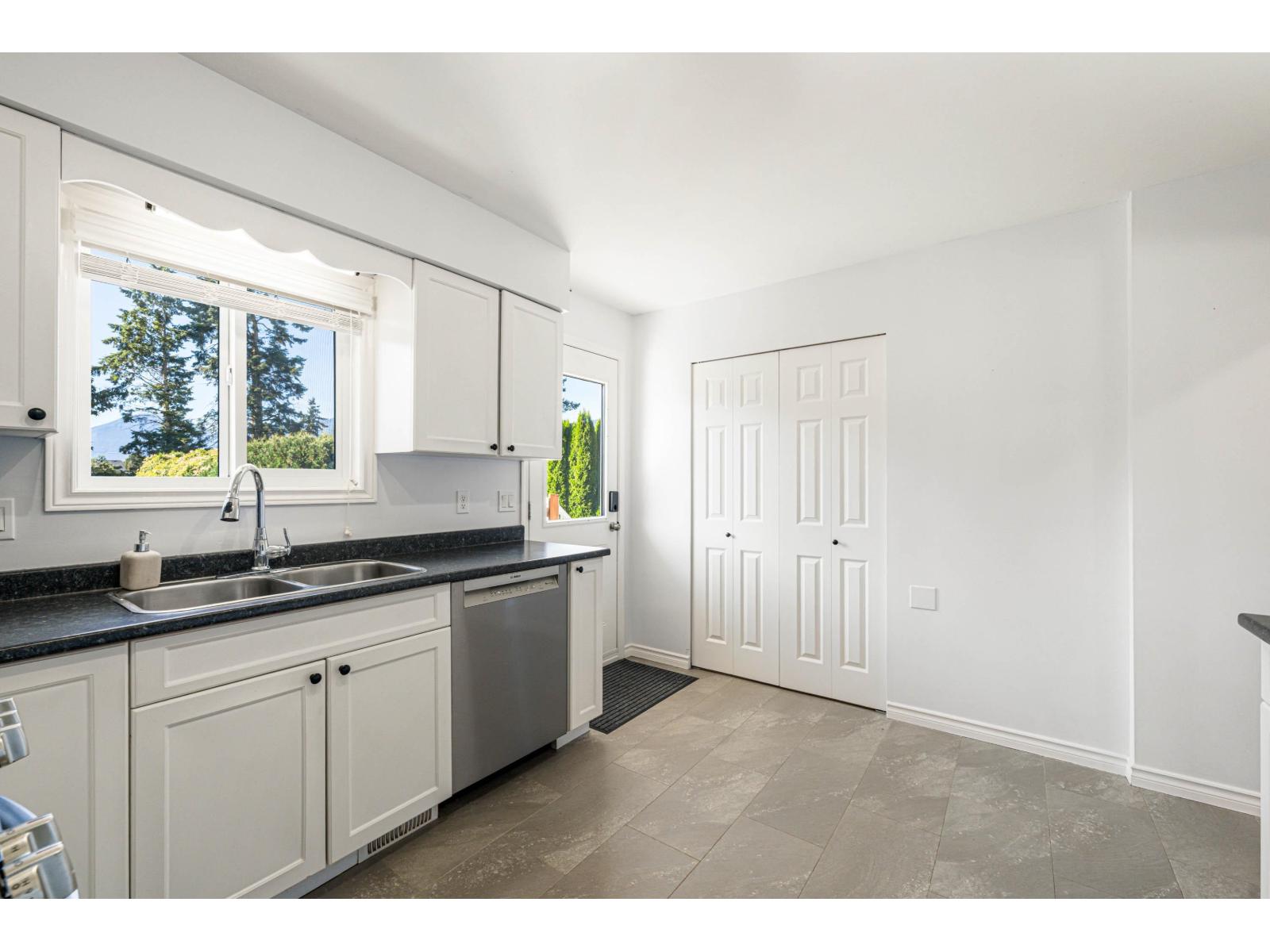 10107 Shamrock Drive, Fairfield Island, Chilliwack, British Columbia  V2P 5L3 - Photo 13 - R3057307