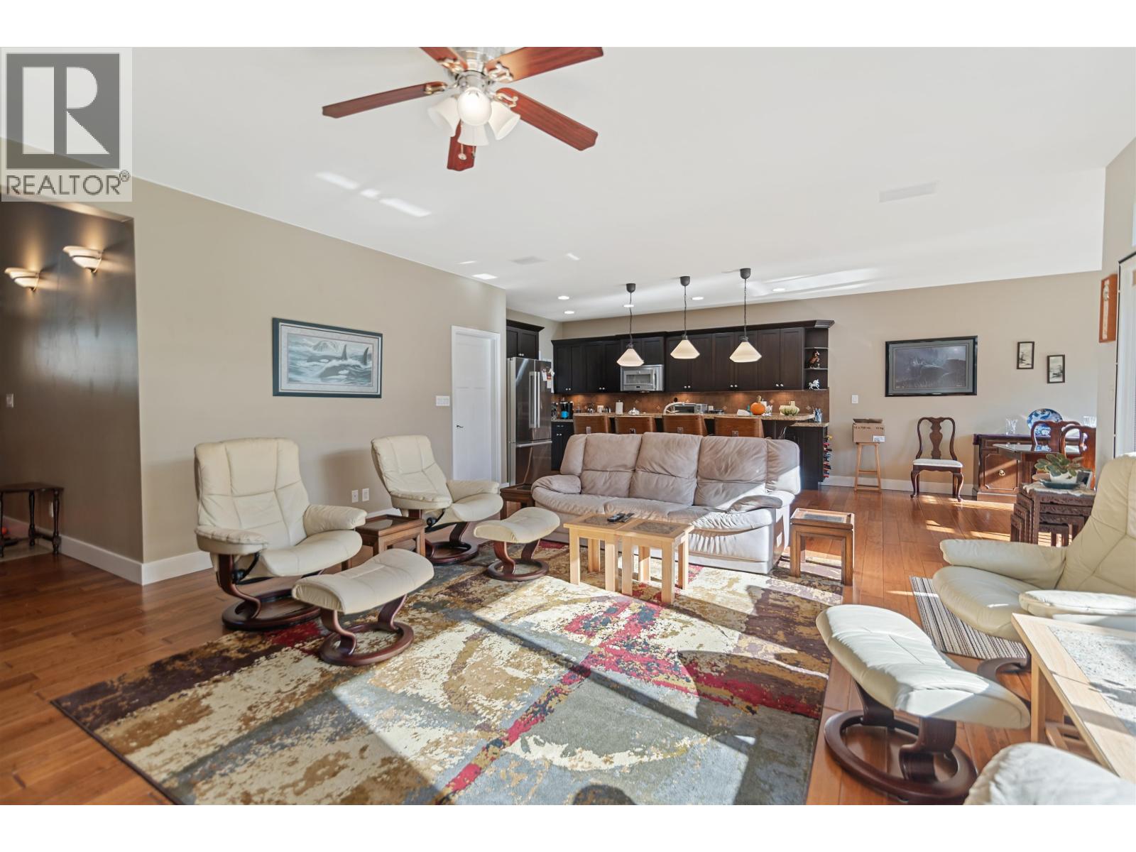 5005 Bay Road, Sechelt, British Columbia  V7Z 0E9 - Photo 12 - R3061118