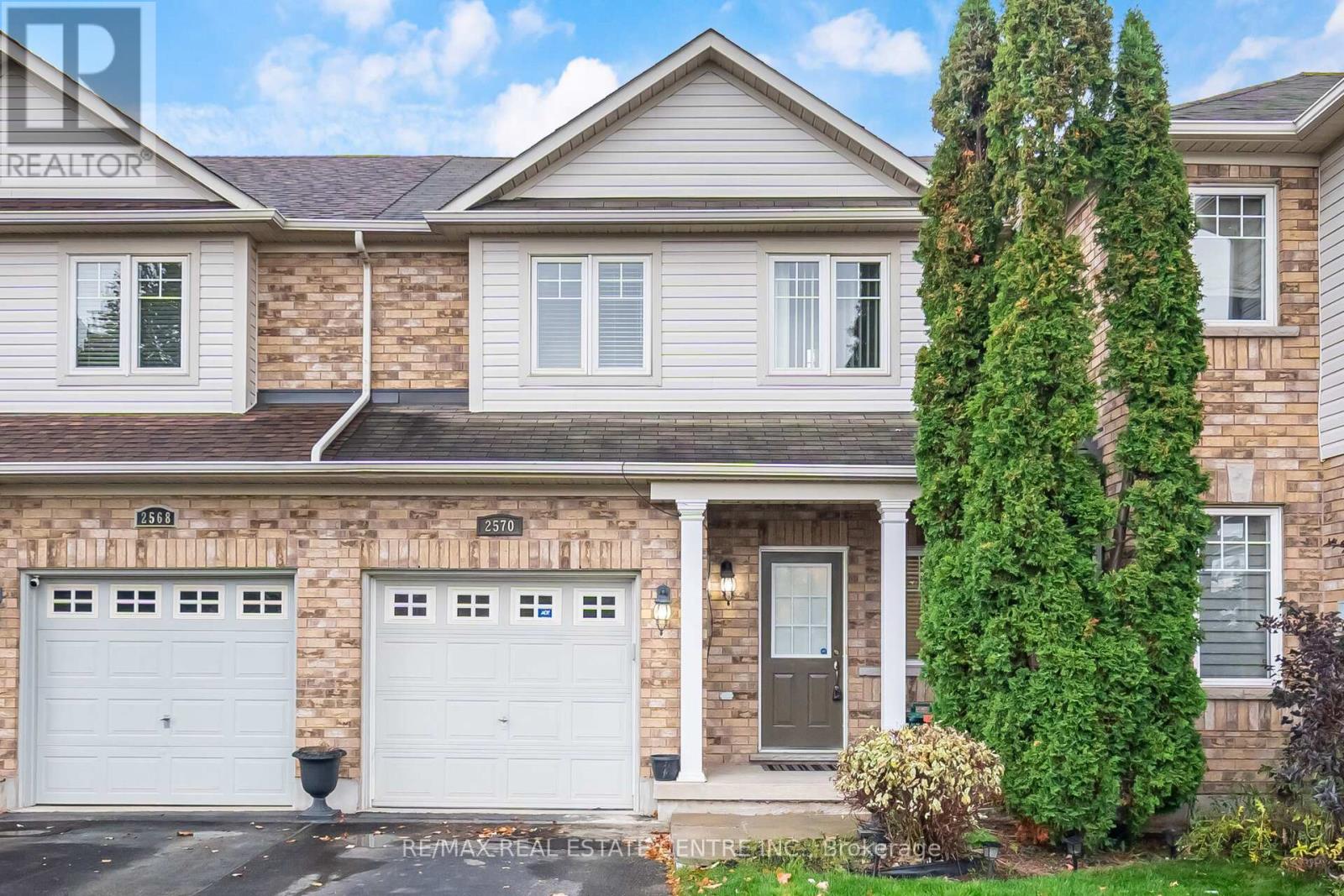 2570 VALLEYRIDGE DRIVE, Oakville, Ontario