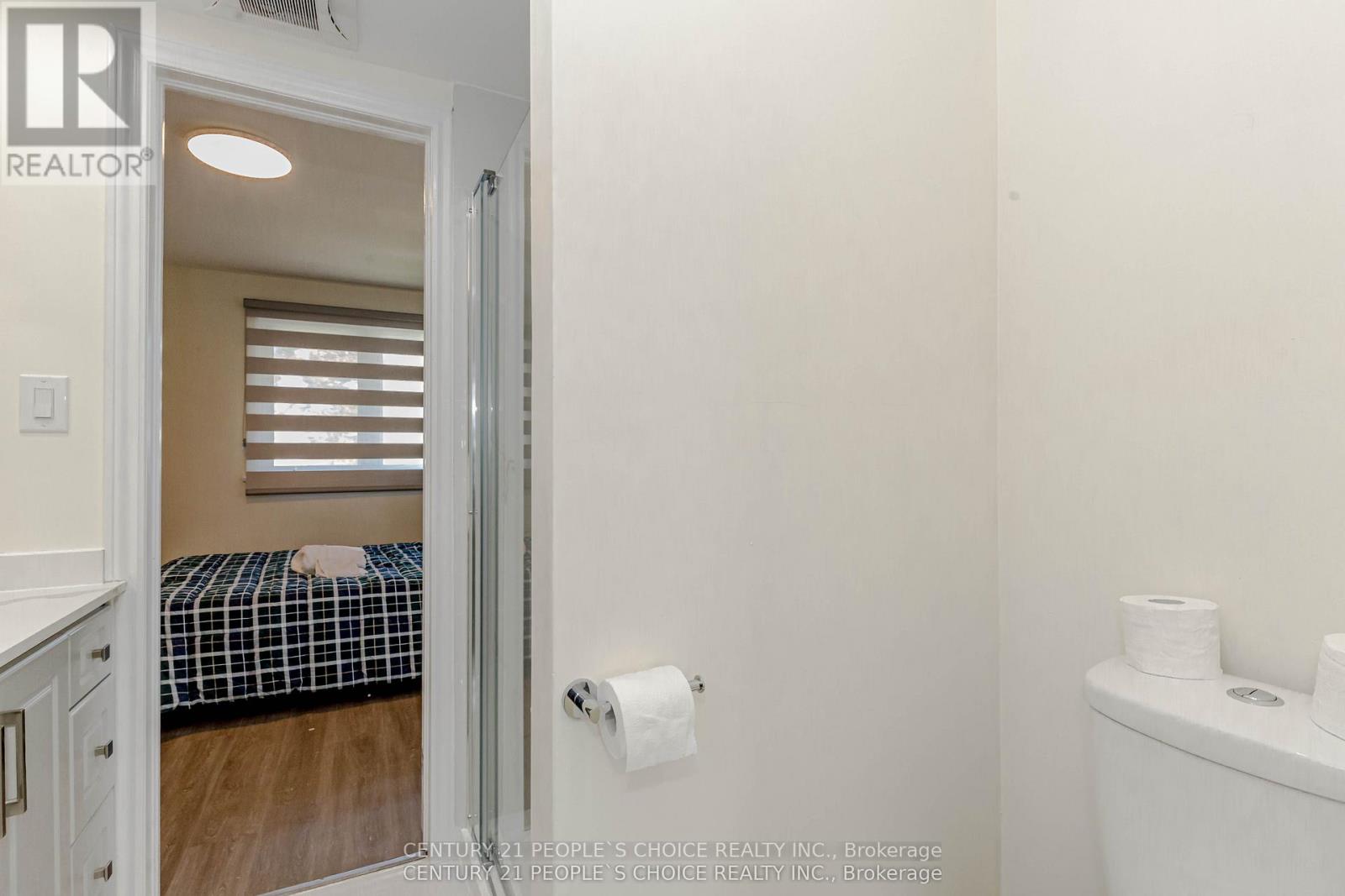 215 Jeffcoat Drive, Toronto, Ontario  M9W 3E2 - Photo 16 - W12478929