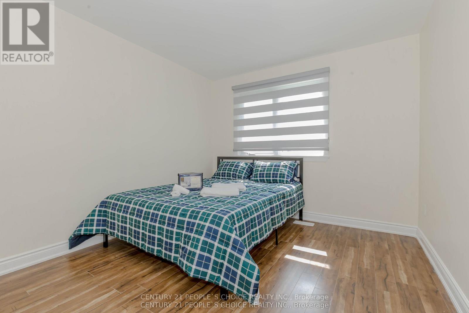 215 Jeffcoat Drive, Toronto, Ontario  M9W 3E2 - Photo 17 - W12478929