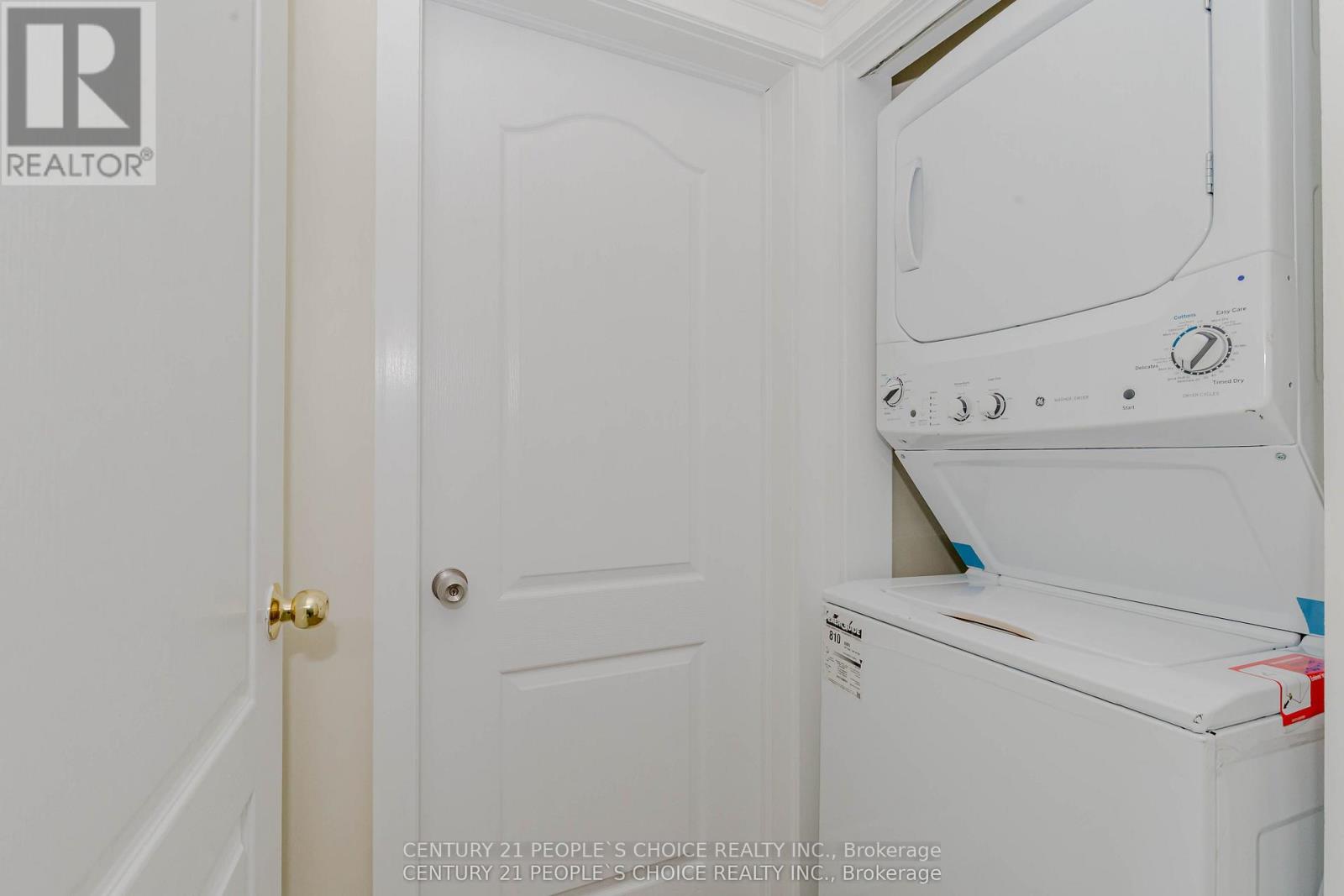 215 Jeffcoat Drive, Toronto, Ontario  M9W 3E2 - Photo 22 - W12478929