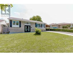 215 JEFFCOAT DRIVE, Toronto, Ontario