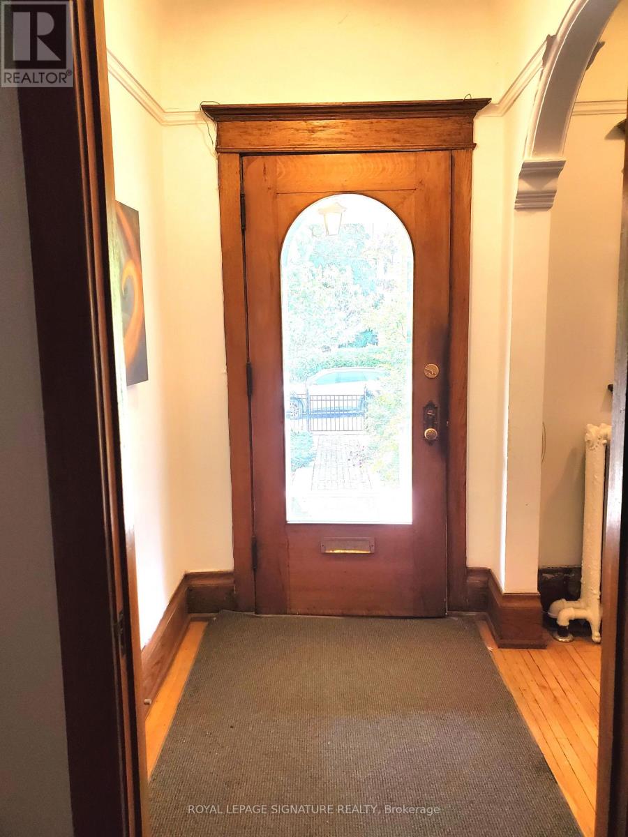 1 Maynard Avenue S, Toronto, Ontario  M6K 2Z7 - Photo 3 - W12478930
