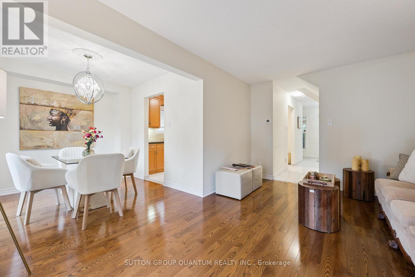 467 Petawawa Crescent, Mississauga, Ontario  L4Z 2N1 - Photo 5 - W12479018