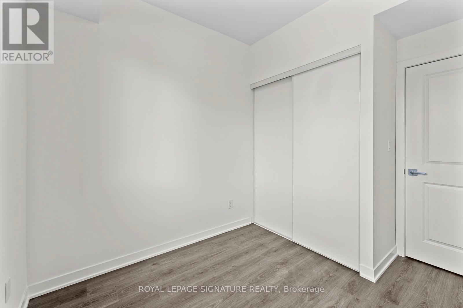 11 - 4035 Hickory Drive, Mississauga, Ontario  L4W 1L1 - Photo 7 - W12479030