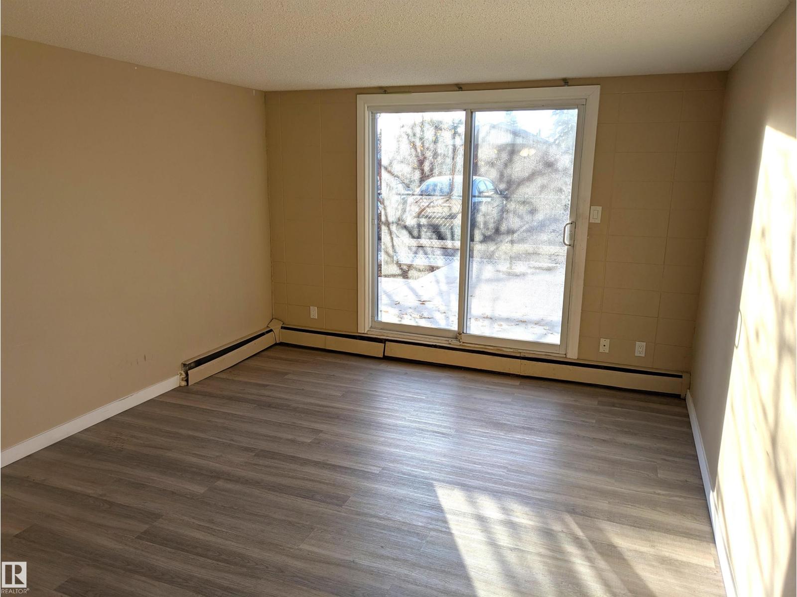 #115 10616 156 St Nw, Edmonton, Alberta  T5P 2S1 - Photo 3 - E4463245