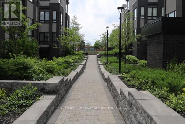 204 - 1100 Briar Hill Avenue, Toronto (Briar Hill-Belgravia), Ontario  M6B 1M7 - Photo 2 - W12472714