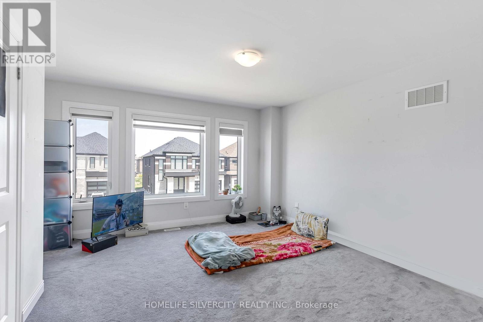 34 Mckay Avenue, Kawartha Lakes, Ontario  K9V 0R2 - Photo 24 - X12478967