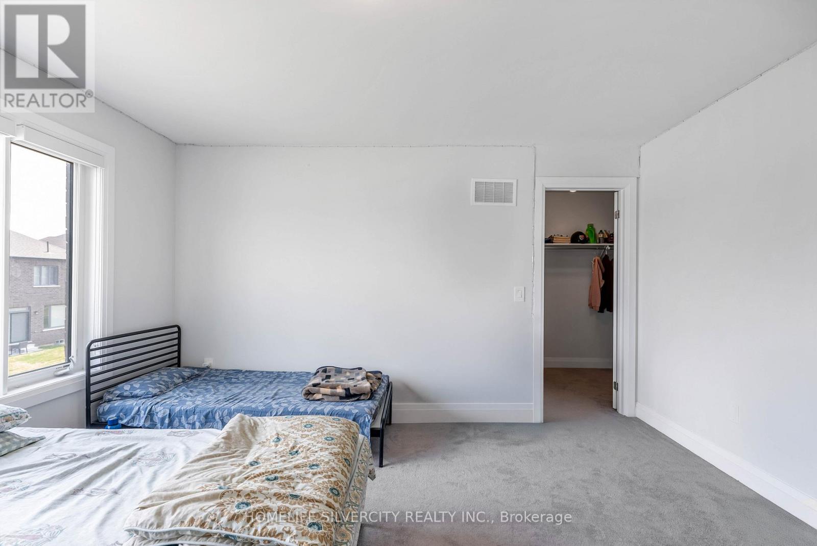 34 Mckay Avenue, Kawartha Lakes, Ontario  K9V 0R2 - Photo 28 - X12478967
